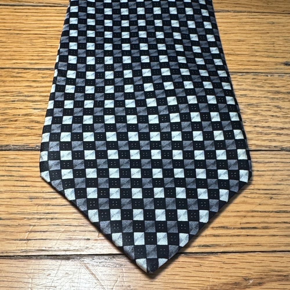 Hermoso Black & Gray Checkered Extra Long Silk Tie